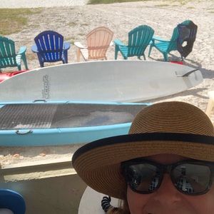 Meet your Posher, Sharon